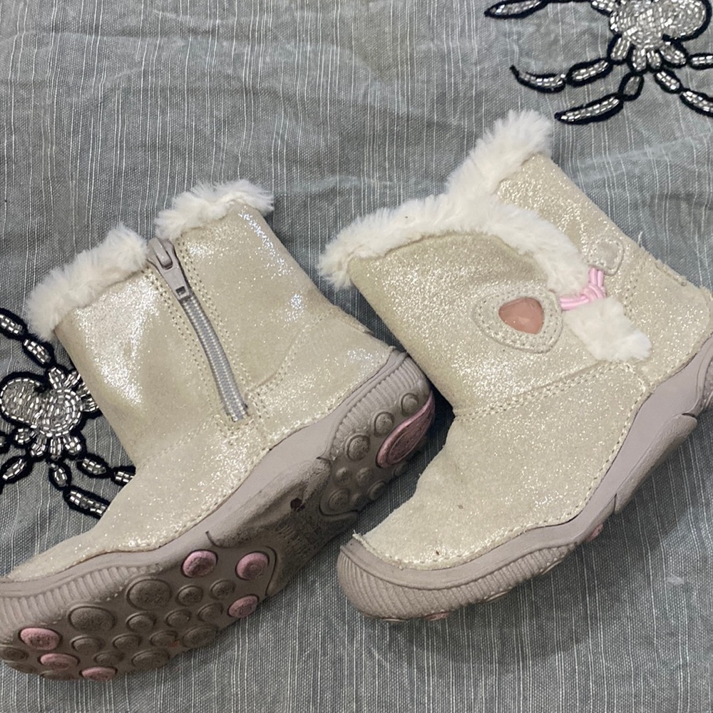 Stride rite glitter snow boots